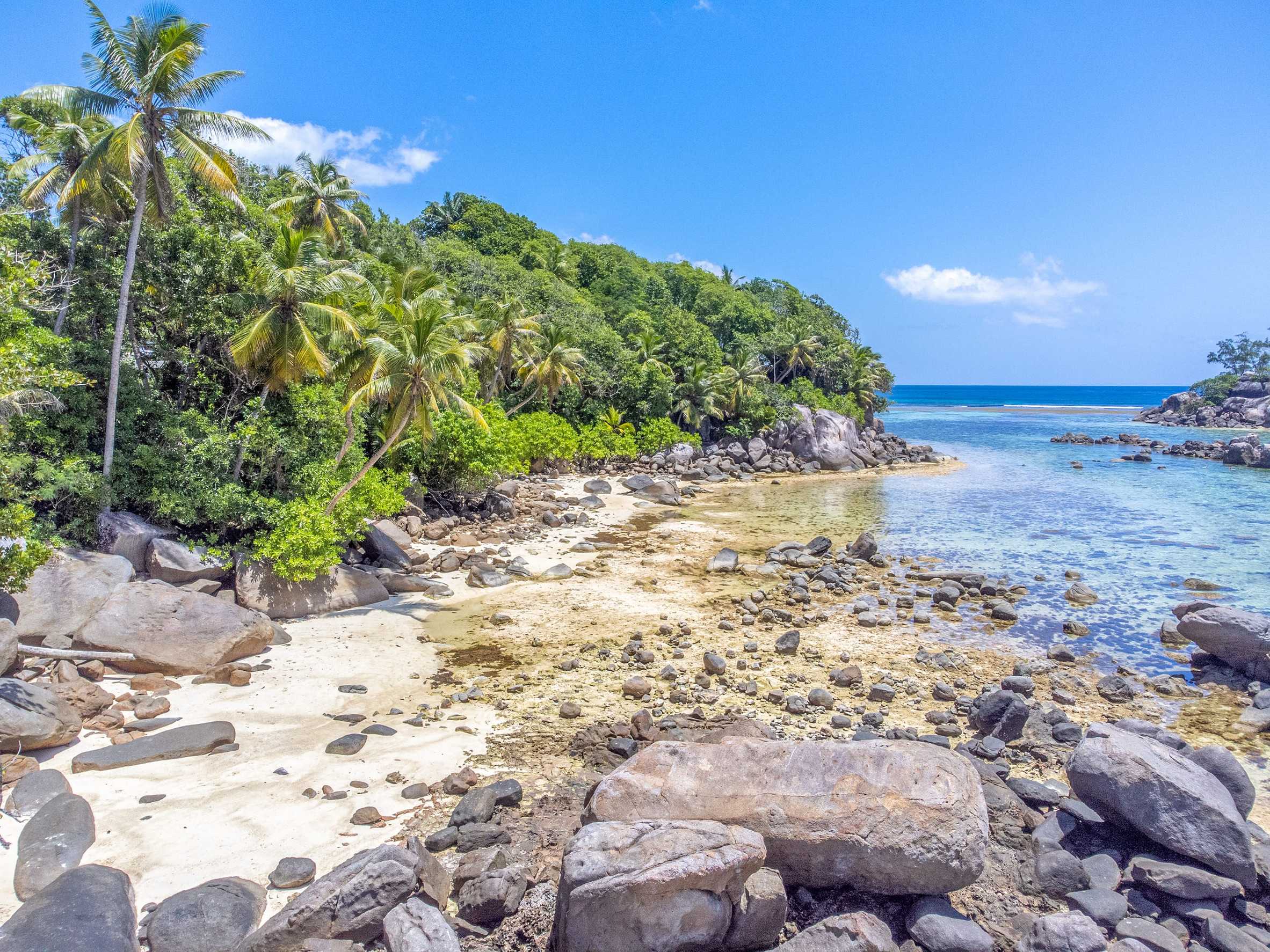 Anse Royale Shoreline Mah Island