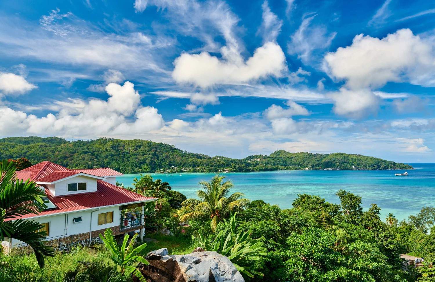 Beachfront Villa With Ocean Views Seychelles